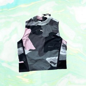 PUMA Cropped Athletic Top